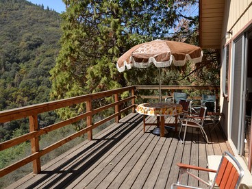 Charming Cabin Rental with Fantastic Views of Slate Mountain near Camp Nelson, California - Springville, California - glamping.directory