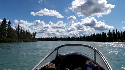 Comfortable Cabin Rental with Rustic Wooden Furnishings near the Kasilof River, Alaska - Soldotna, Alaska - glamping.directory