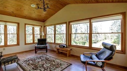 Beautiful and Secluded Cabin Rental with Views of Chippewa River near Hayward, Wisconsin - Ojibwa, Wisconsin - glamping.directory