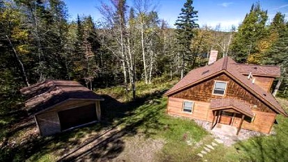 Beautiful and Secluded Cabin Rental with Views of Chippewa River near Hayward, Wisconsin - Ojibwa, Wisconsin - glamping.directory