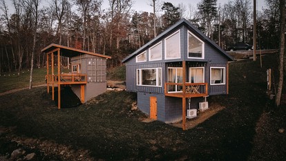 Romantic Container Beautifully Design with Deck in Georgia - Rising Fawn, Georgia - glamping.directory