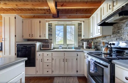 Unforgettable Smoky Mountain Family Adventure: Your Ideal Mountain Getaway Awaits! - Sevierville, Tennessee - glamping.directory