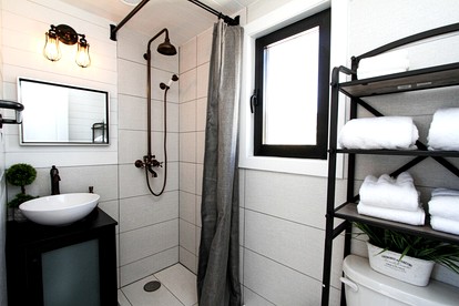 Outstanding Secluded Container in Orderville, Utah - Orderville, Utah - glamping.directory