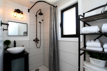 Outstanding Secluded Container in Orderville, Utah - Orderville, Utah - glamping.directory
