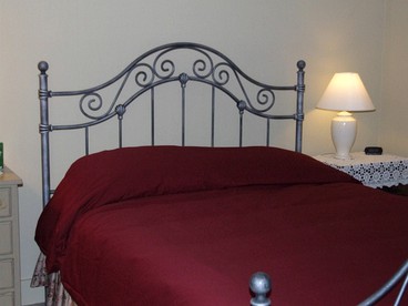 Comfortable Lodge Accommodation in the Country in West Dover, Vermont - glamping.directory