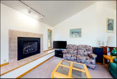 Fully-Equipped Blue River Cabin for Ten, Perfect for Skiing Getaways Colorado - Blue River, Colorado - glamping.directory