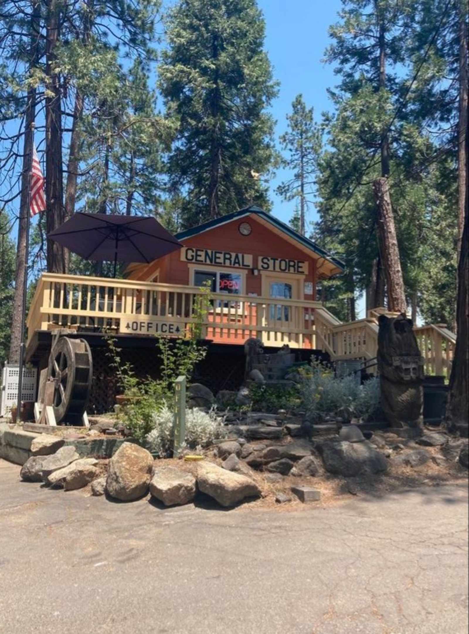 Sugar Pine RV Resort - glamping.directory
