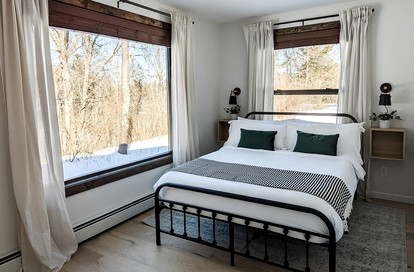 Gorgeous Cabin with Deck, Fire Pit and Forest Views in NY - Cairo, New York - glamping.directory