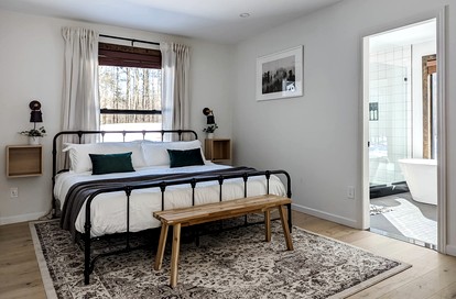 Gorgeous Cabin with Deck, Fire Pit and Forest Views in NY - Cairo, New York - glamping.directory