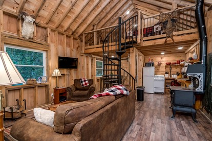 Charming Cabin for Glamping in the Adirondacks, Ideal for a Couples Getaway - Brantingham, New York - glamping.directory