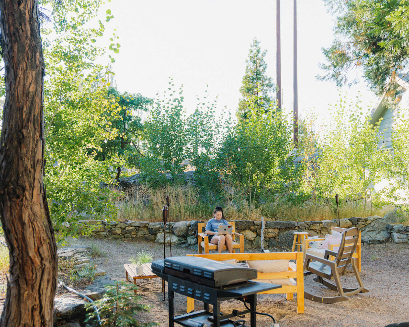 Pequena Huts - Soda Springs, California - glamping.directory