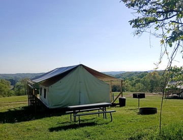 Cozy Tented Cabin with Fire Pit and Barbecue in Logan, Ohio - Logan, Ohio - glamping.directory