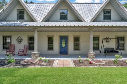 Secluded Tiny Home with Hot Tub, Sauna & Fire Pit near Lake Livingston in Coldspring, Texas - Coldspring, Texas - glamping.directory