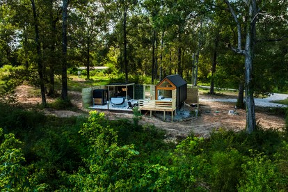 Secluded Tiny Home with Hot Tub, Sauna & Fire Pit near Lake Livingston in Coldspring, Texas - Coldspring, Texas - glamping.directory