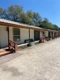 Awesome Riverfront Cottage in Camp Wood, Texas - Camp Wood, Texas - glamping.directory