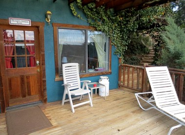 Cozy Vacation Accommodation with Stunning Views near Prescott, Arizona - glamping.directory