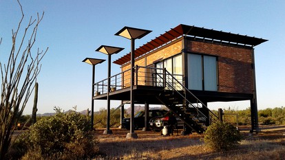 Sophisticated Desert Cabin near Scottsdale, Arizona - glamping.directory
