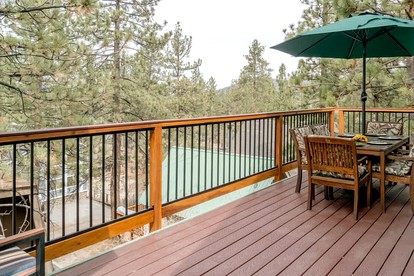 Quaint Cottage in The Village near Big Bear Lake, Perfect for a Weekend Escape - Big Bear Lake, California - glamping.directory