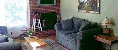 Historic Cottage Rental with River Views near Hoodoo Ski Area, Oregon - Blue River, Oregon - glamping.directory