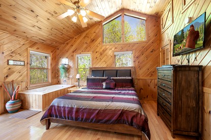Fully-Equipped Luxury Cabin with Stunning Views of the Great Smoky Mountains, Tennessee - Sevierville, Tennessee - glamping.directory
