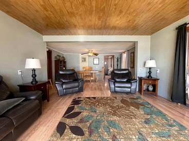 Embrace Nature in this Breathtaking Cottage in Portage Lake, Maine - Portage Lake, Maine - glamping.directory