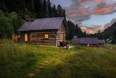 Picturesque Cabin Rental near Cortez, Colorado - Dolores, Colorado - glamping.directory