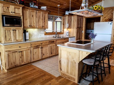 Stunning Vacation Home with Madison Range Views, Near Yellowstone National Park, SW Montana - Cameron, Montana - glamping.directory