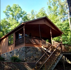 Lovely Waterfront Cabin Ideal for Weekend Getaway on Greers Ferry Lake, Arkansas - glamping.directory