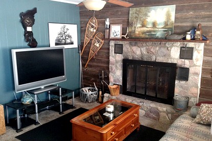 Secluded Lake Cottage Rental with a Dock and a Game Room in Hale, Michigan - Hale, Michigan - glamping.directory