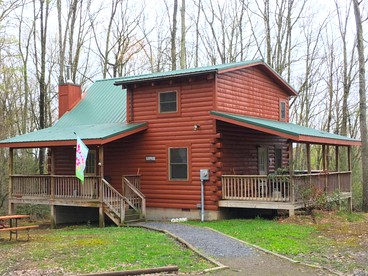Rustic Cabin Rental in the Forest near Charleston, West Virginia - Hico, West Virginia - glamping.directory