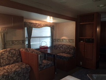 Weekend Getaway Farm Stay Camper on a Peaceful 26-Acre Farm near Allentown, Pennsylvania - Cooksburg, Pennsylvania - glamping.directory