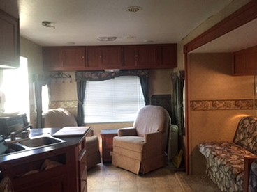 Weekend Getaway Farm Stay Camper on a Peaceful 26-Acre Farm near Allentown, Pennsylvania - Cooksburg, Pennsylvania - glamping.directory