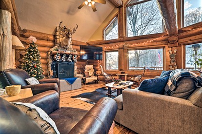 Gorgeous Log Cabin for Group Getaways to Shanty Creek Resort, Michigan - Bellaire, Michigan - glamping.directory