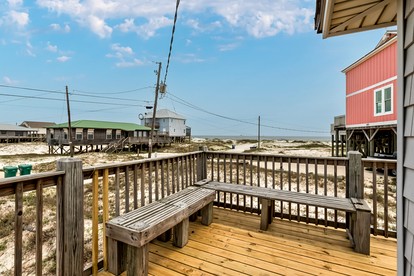 Awesome Beach House with Stunning Sea Views in Dauphin Island, Alabama - Dauphin Island, Alabama - glamping.directory
