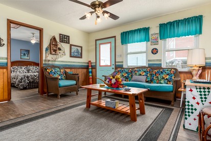 Awesome Beach House with Stunning Sea Views in Dauphin Island, Alabama - Dauphin Island, Alabama - glamping.directory