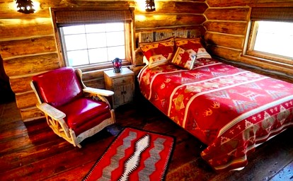 Rustic Log Cabin with Stone Shower near Mesa Verde National Park, Colorado - Cortez, Colorado - glamping.directory