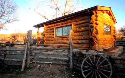 Rustic Log Cabin with Stone Shower near Mesa Verde National Park, Colorado - Cortez, Colorado - glamping.directory