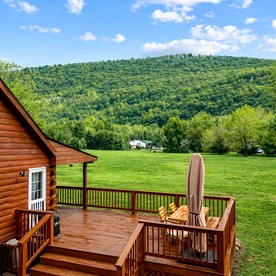 Charming Cabin Getaway with Loft Hangout & Outdoor Oasis in Cabins, West Virginia - Cabins, West Virginia - glamping.directory