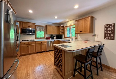 Modern Vacation Rental Near Storyland in Bartlett, New Hampshire - Bartlett, New Hampshire - glamping.directory