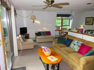 Secluded and Romantic Getaway for Two on Burt Lake, Michigan - Indian River, Michigan - glamping.directory