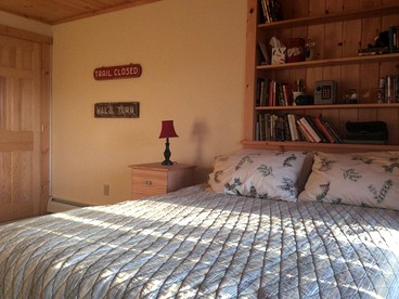 Luxury Cabin with Private Hot Tub near Sunday River, Maine - Woodstock, Maine - glamping.directory