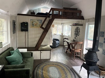 Serene Forest Cabin with Hammock, Loft & Reading Nook in La Grange, Georgia - LaGrange, Georgia - glamping.directory