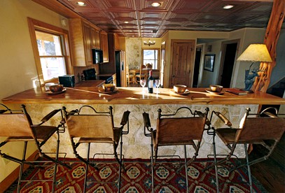 Lovely Cottage Rental with Direct River Access near Fredericksburg, Texas - Mason, Texas - glamping.directory