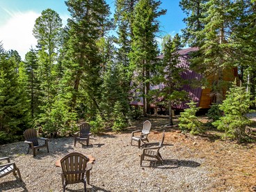 Peaceful Cabin Surrounded by Nature for a Memorable Getaway in Duck Creek Village, Utah - Duck Creek Village, Utah - glamping.directory
