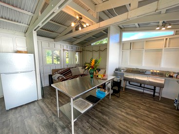 Gorgeous Safari Tent Nestled Between Bamboo Groves and Monkeypod Trees for a Glamping Getaway in Kealakekua, Hawaii - Kealakekua, Hawaii - glamping.directory