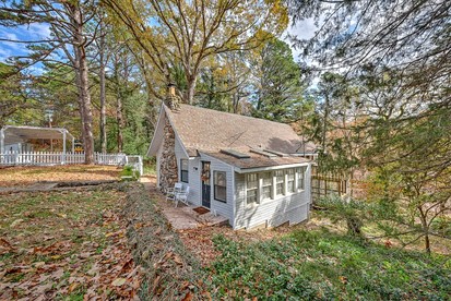 Embrace Nature in this Incredible Cabin in Siloam Springs, Arkansas - glamping.directory