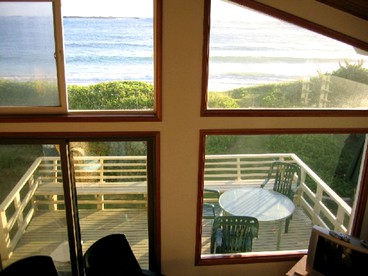 Spacious Oceanfront Vacation Rental for Groups near Laie Point, Hawaii - Laie, Hawaii - glamping.directory