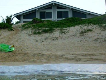 Spacious Oceanfront Vacation Rental for Groups near Laie Point, Hawaii - glamping.directory