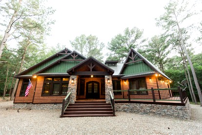 Serene Luxury Cabin Rental with Breathtaking Views near Broken Bow Lake in Oklahoma - glamping.directory