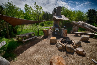 Cute Teepee near Boise, Idaho - Fantastic Glamping Getaway with Friends by the Payette River - Garden Valley, Idaho - glamping.directory